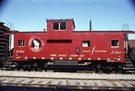 Great Northern Railway Caboose X-101 in red color scheme.