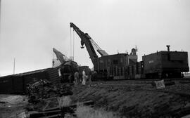 Great Northern Crane at Quincy, Washington, undated
