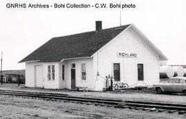 Great Northern Depot at Richland, Montana, 1970