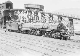 Northern Pacific steam locomotive 5005 at Livingston, Montana, in 1952.