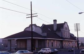 Burlington Northern depot at Yakima, Washington, in 1987.