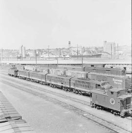 Northern Pacific diesel locomotive 5401 at Portland-Hoyt Street, Oregon, in 1967.