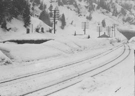 Northern Pacific tunnel at Martin, Washington, in 1945.