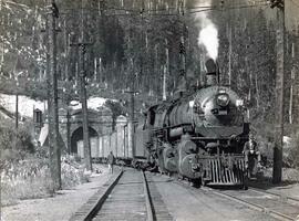 Great Northern Railway steam locomotive 1964 at Cascade Tunnel Station, Washington in 1924.