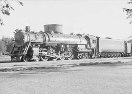 Northern Pacific steam locomotive 2682 at Livingston, Montana, in 1943.