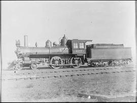 Northern Pacific steam locomotive 677 in 1916.