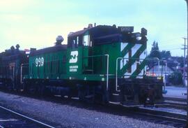 Burlington Northern 989 at New Westminster, British Columbia in 1977.