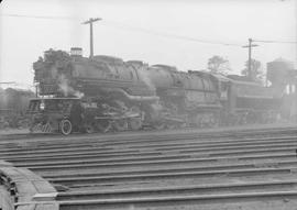 Northern Pacific steam locomotive 5112 at Pasco, Washington, circa 1950.