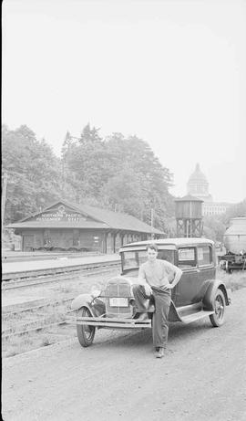 Northern Pacific trainman Warren McGee at Olympia, Washington, in 1941.