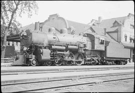 Northern Pacific steam locomotive 2216 at Yakima, Washington, in 1934.