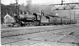 Northern Pacific steam locomotive 2111 at Argo, Washington, in 1924.