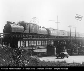 Milwaukee Road E-1 arriving at Tacoma, Washington in 1941.