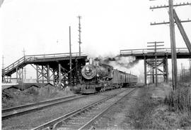 Northern Pacific steam locomotive 2198 at Seattle, Washington, in 1941.