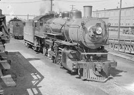 Northern Pacific steam locomotive 1674 at Auburn, Washington, in 1947.