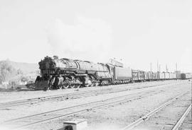 Northern Pacific steam locomotive 5124 at Livingston, Montana, in 1952.