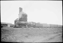 Northern Pacific steam locomotive 4009 at Yakima, Washington, in 1935.