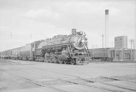 Northern Pacific steam locomotive 2660 at Laurel, Montana, in 1939.