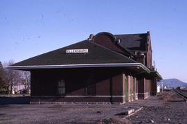 Northern Pacific depot in Ellensburg, Washington in 1987.