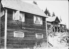 Northern Pacific ski lodge at Martin, Washington, circa 1945.