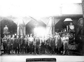 Seattle and Walla Walla Railroad servicing facilities and employees at Seattle, Washington, circa...