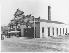 Madison Street Cable Railway Company cable car, Seattle, Washington, 1899