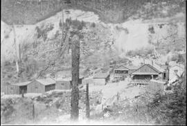 Northern Pacific houses at Stampede, Washington, circa 1910.