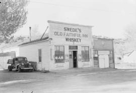 Swede's Old Faithful Inn in Garrison, Montana, in 1955.