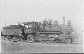 Northern Pacific steam locomotive 488 at Pe Ell, Washington, in 1906.