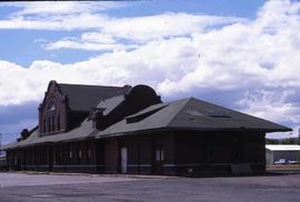 Northern Pacific depot in Ellensburg, Washington in 1999.