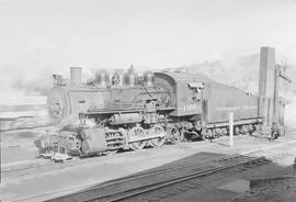 Northern Pacific steam locomotive 1166 at Duluth, Minnesota, in 1954.