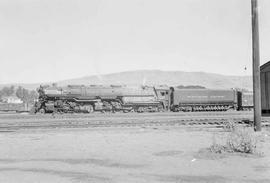 Northern Pacific steam locomotive 5126 at Livingston, Montana, in 1943.