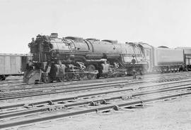 Northern Pacific steam locomotive 5125 at Helena, Montana, in 1951.