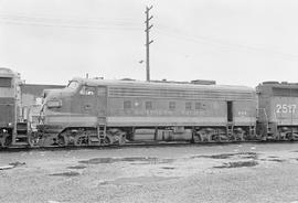 Burlington Northern diesel locomotive 844 at Portland, Oregon in 1971.