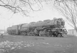 Northern Pacific steam locomotive 5117 at Yakima, Washington, in 1954.