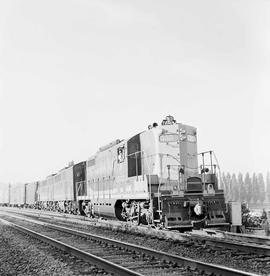 Northern Pacific diesel locomotive 555 at Black River, Washington, in 1967.