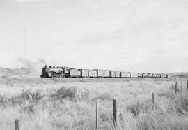 Northern Pacific steam locomotive 1661 at Glendive, Montana, in 1953.