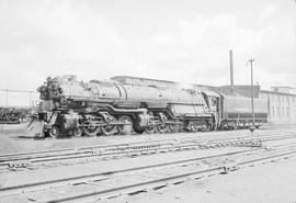Northern Pacific steam locomotive 5138 at Parkwater, Washington, circa 1953.