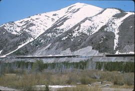 Diesel Locomotives Great Northern 3017 and 1512 with Spokane, Portland & Seattle 305 and 301 ...