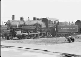 Northern Pacific steam locomotive 1271 at Auburn, Washington, in 1944.