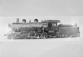 Northern Pacific steam locomotive 17 circa 1918.