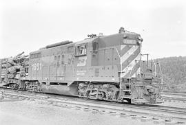 Burlington Northern diesel locomotive 1881 at Longview Junction, Washington in 1976.