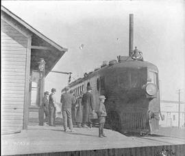 Bellingham Bay & British Columbia Motor Car Number 2 at Everson, Washington, circa 1910.