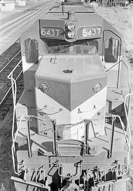 Burlington Northern diesel locomotive 6437 at Easton, Washington in 1970.