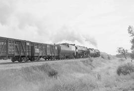 Northern Pacific steam locomotive 5105 at Glendive, Montana, in 1953.