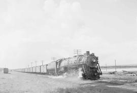 Northern Pacific steam locomotive 2657 at Glendive, Montana, in 1953.