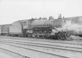 Northern Pacific steam locomotive 1575 at Pasco, Washington, in 1948.