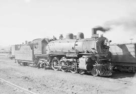 Northern Pacific steam locomotive 2200 at Northtown, Minnesota, in 1954.