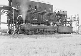 Northern Pacific steam locomotive 5006 at Helena, Montana, in 1953.