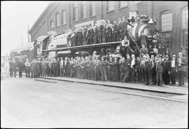 Northern Pacific steam locomotive 2626 at South Tacoma, Washington, in 1935.