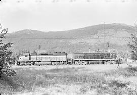 Burlington Northern diesel locomotive 6437 at Easton, Washington in 1970.